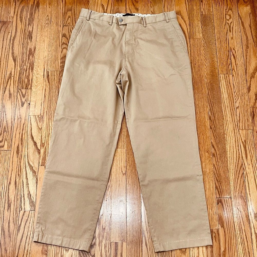 Hiltl NEAL Camel Brown Flat Front Chinos. Size 36.